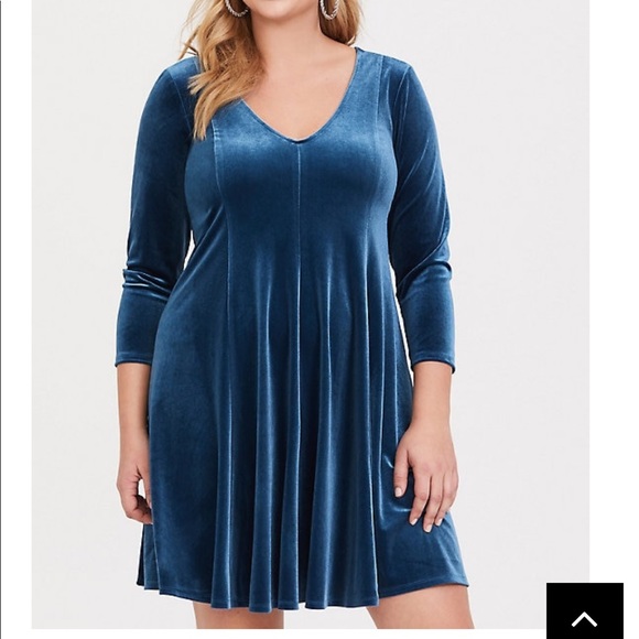 torrid Dresses & Skirts - NWT Torrid Velvet Dress